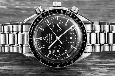 omega speedmaster automatic review